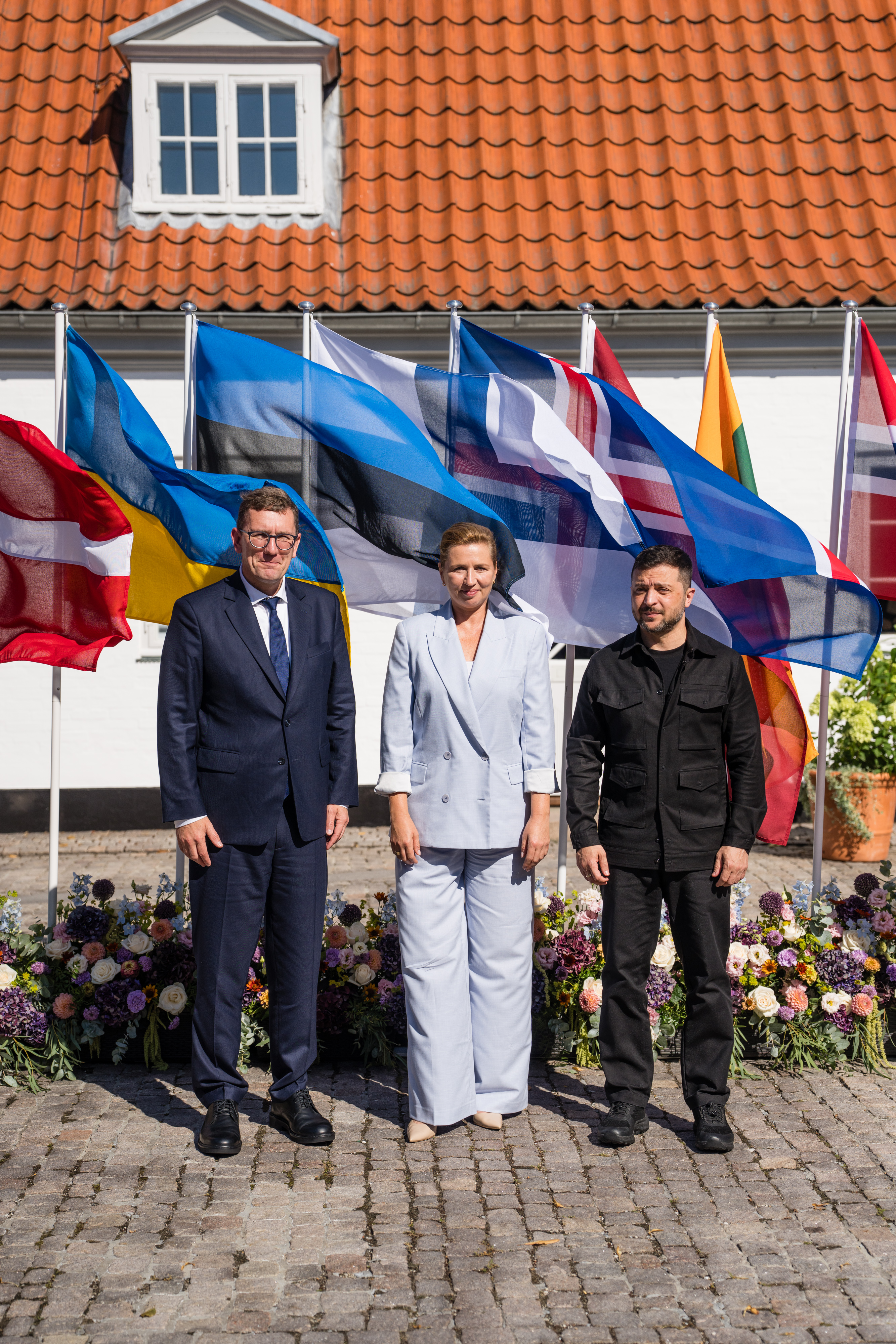Statsminister Mette Frederiksen, premierminister Kristen Michal og præsident Zelenskyy