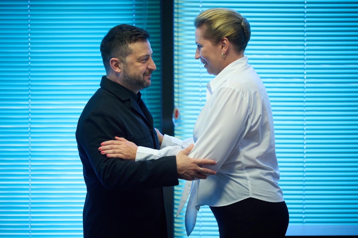 Statsminister Mette Frederiksen og Ukraines præsident Volodymyr Zelenskyy