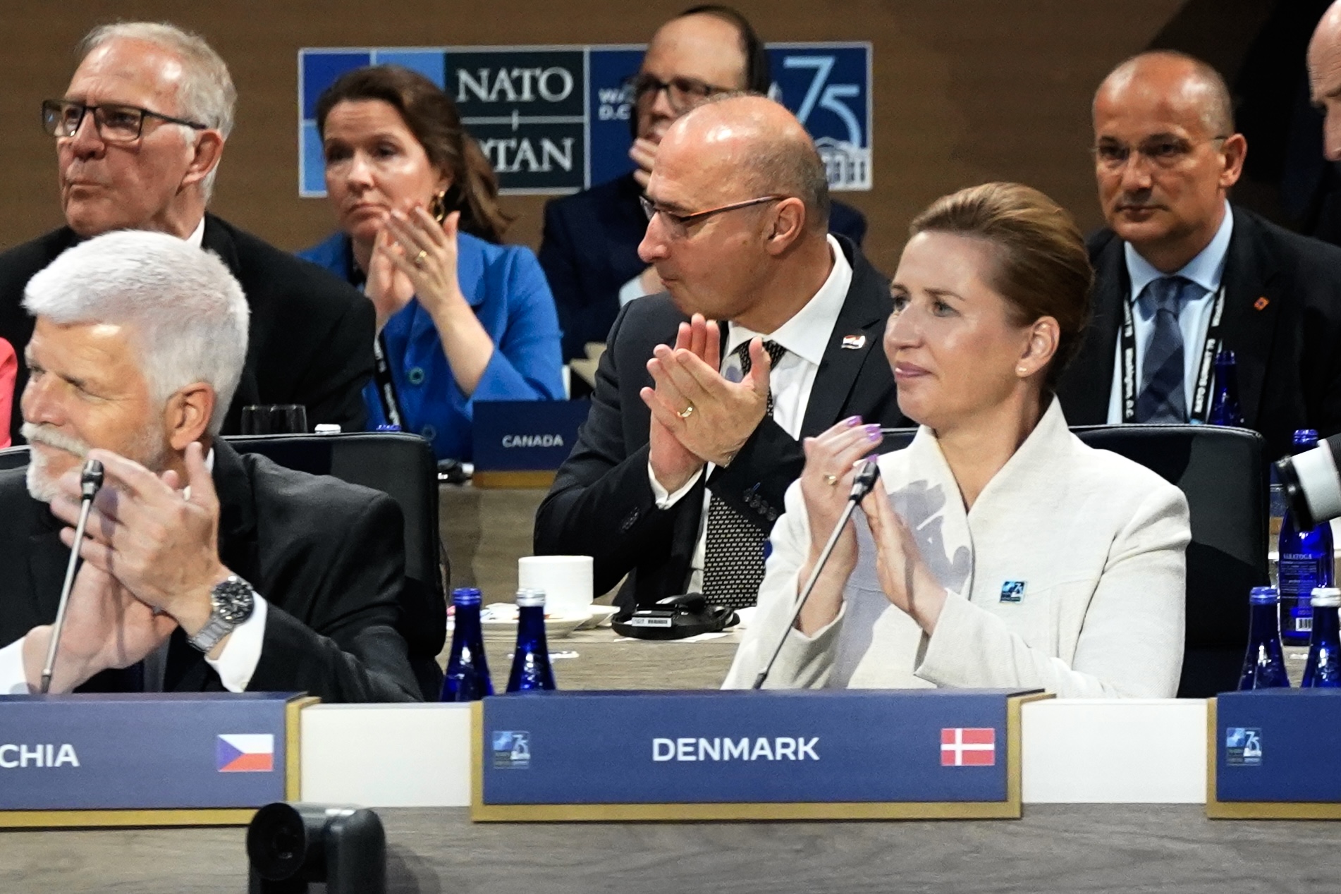 Statsminister Mette Frederiksen i Danmarks stol ved NATO-topmødet
