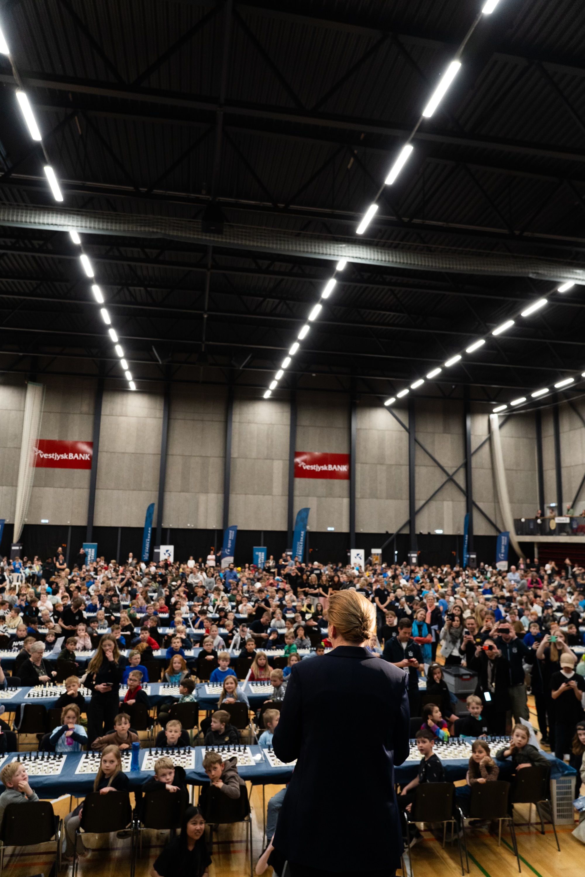 Statsminister Mette Frederiksen holder tale ved Landsfinalen i Skolernes Skakdag