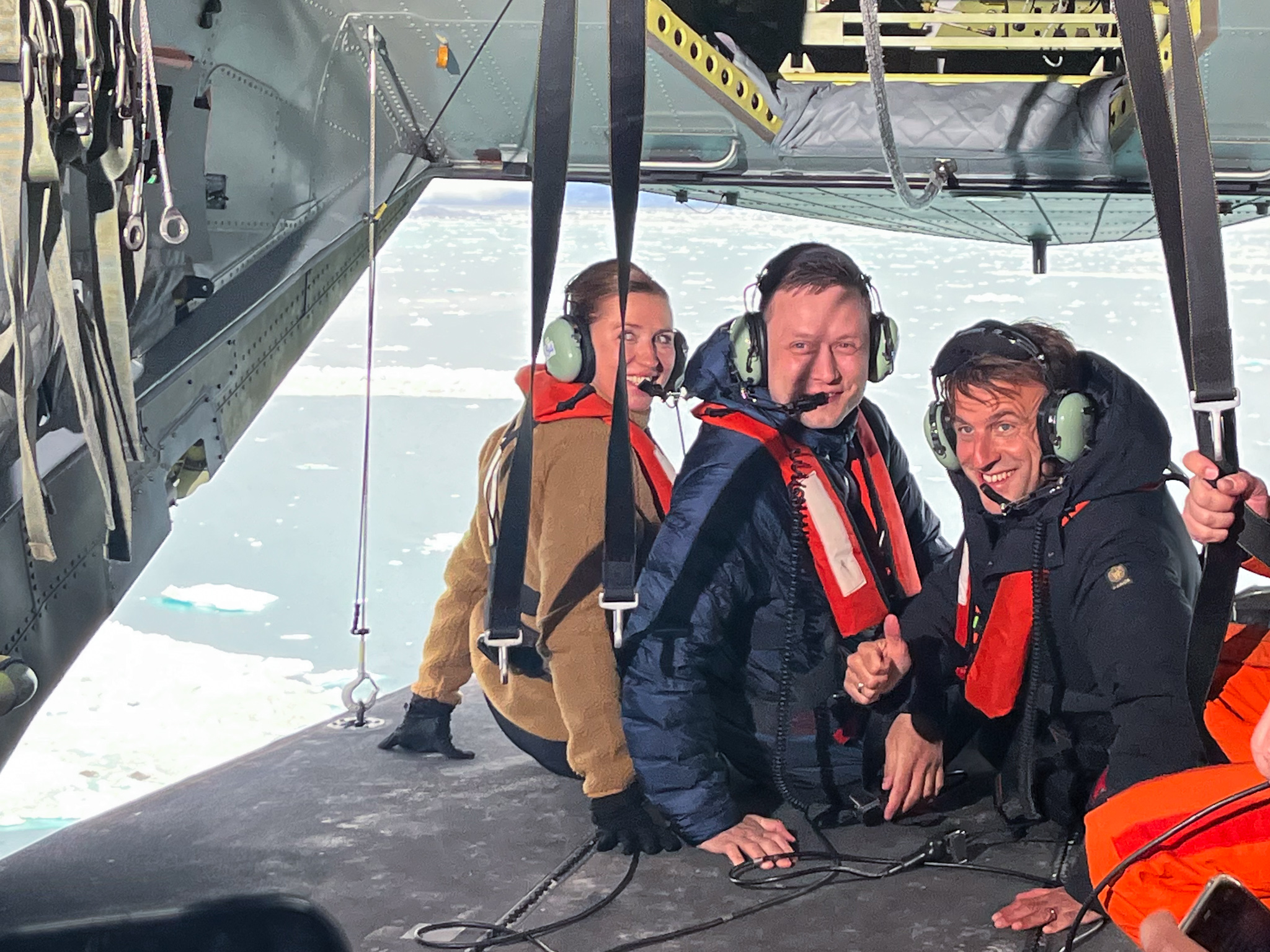 De tre regeringsledere i helikopter