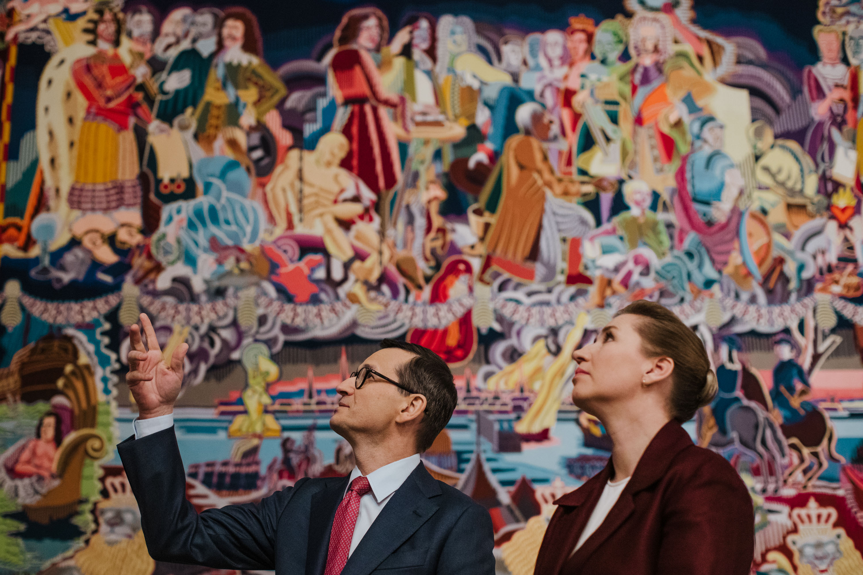 Statsminister Mette Frederiksen viser Polens premierminister Mateusz Morawiecki rundt i de Kongelige Repræsentationslokaler