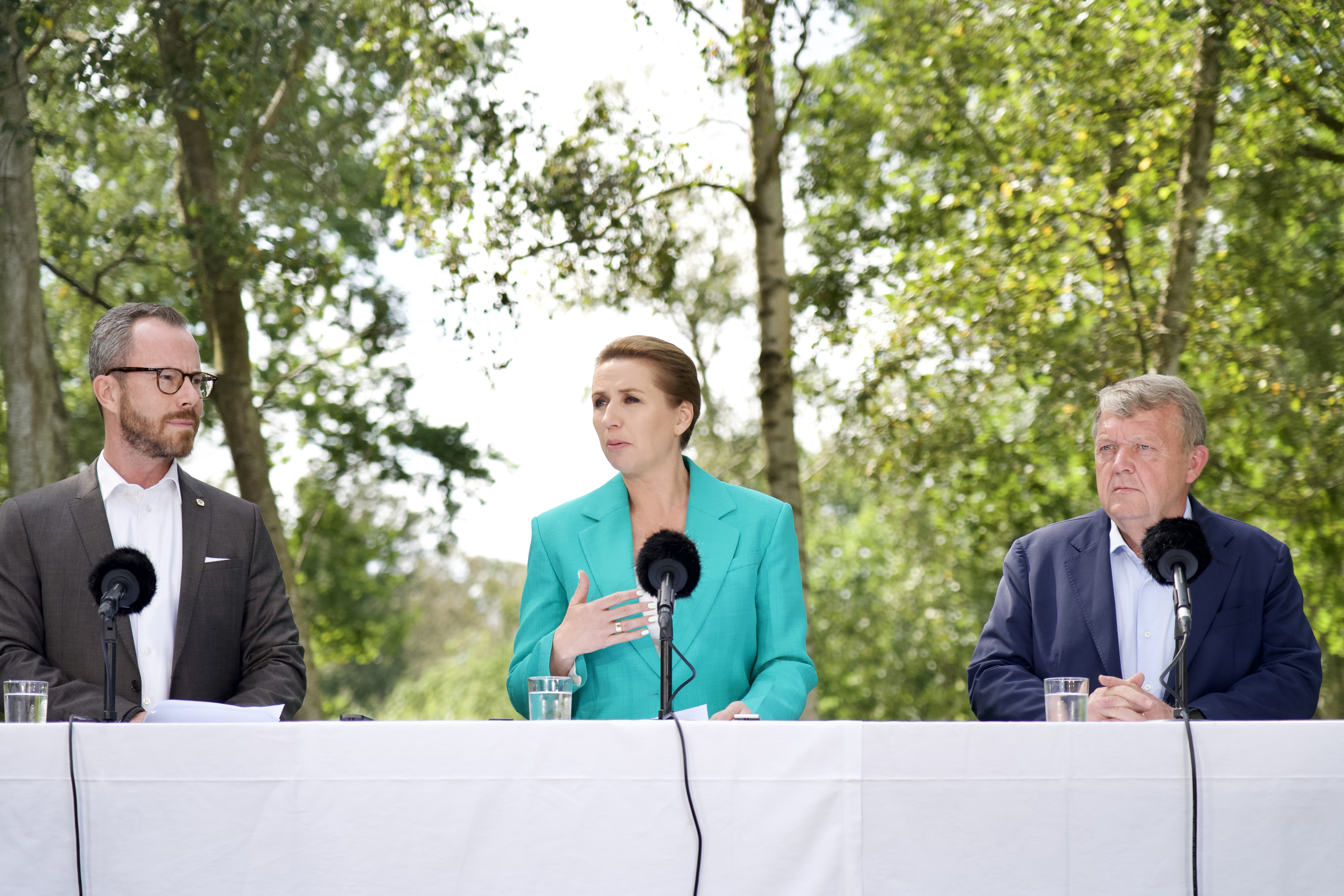 Statsminister Mette Frederiksen, vicestatsminister og økonomiminister Jakob Ellemann-Jensen og udenrigsminister Lars Løkke Rasmussen til pressemøde efter regeringsseminar 
